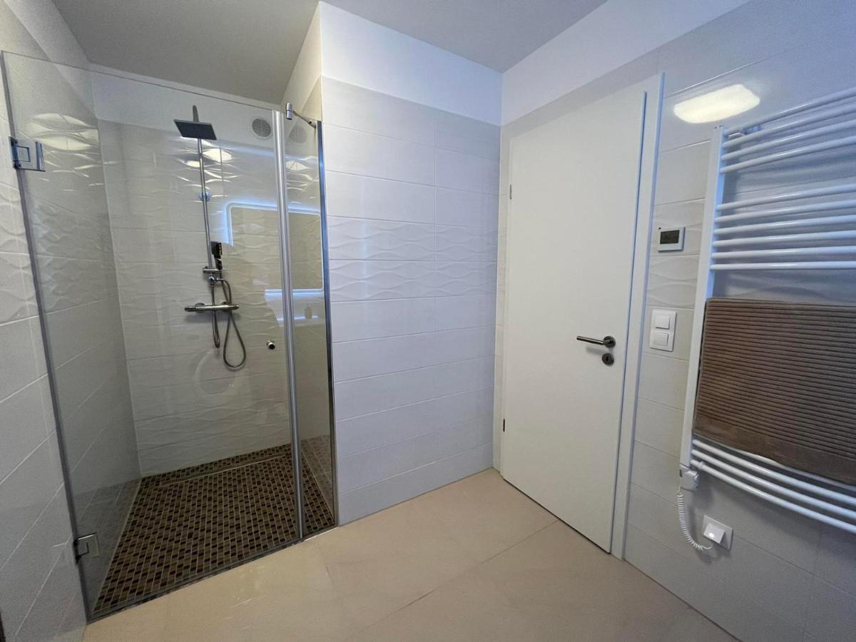 Swan Apartman - Keszthely Exteriör bild
