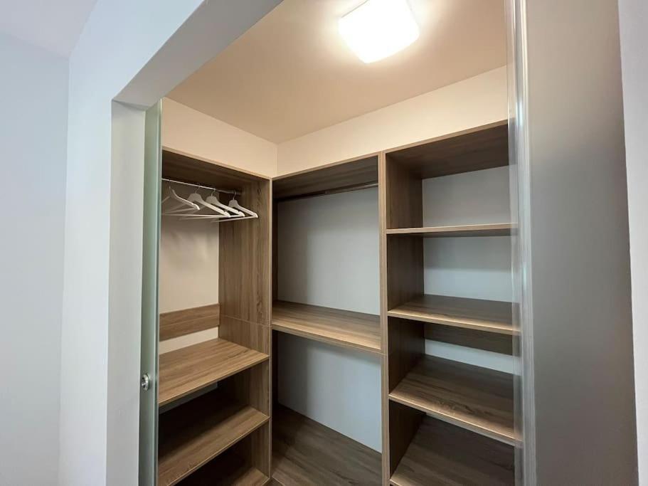 Swan Apartman - Keszthely Exteriör bild